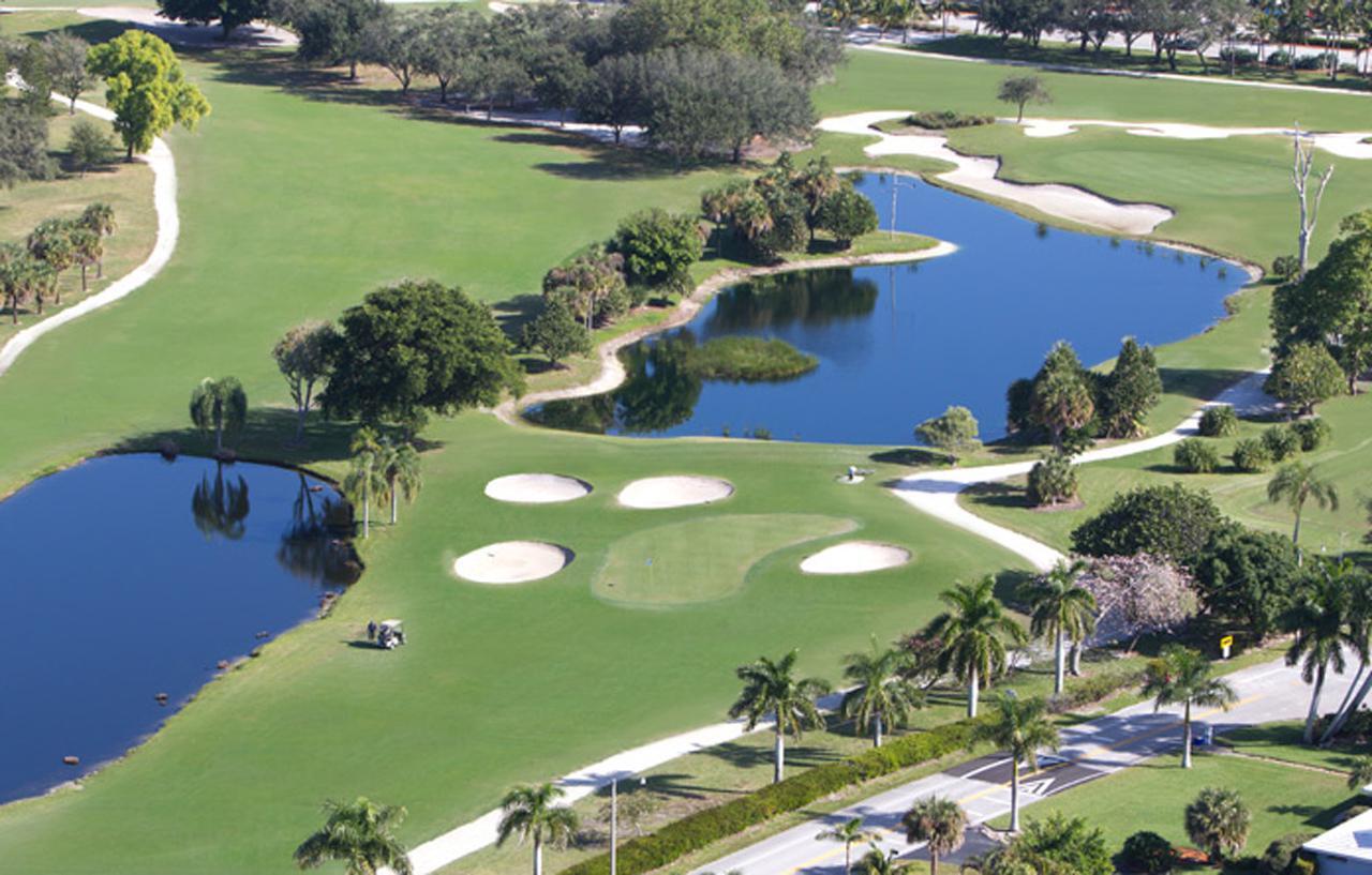 Naples Beach Hotel And Golf Club Exterior foto